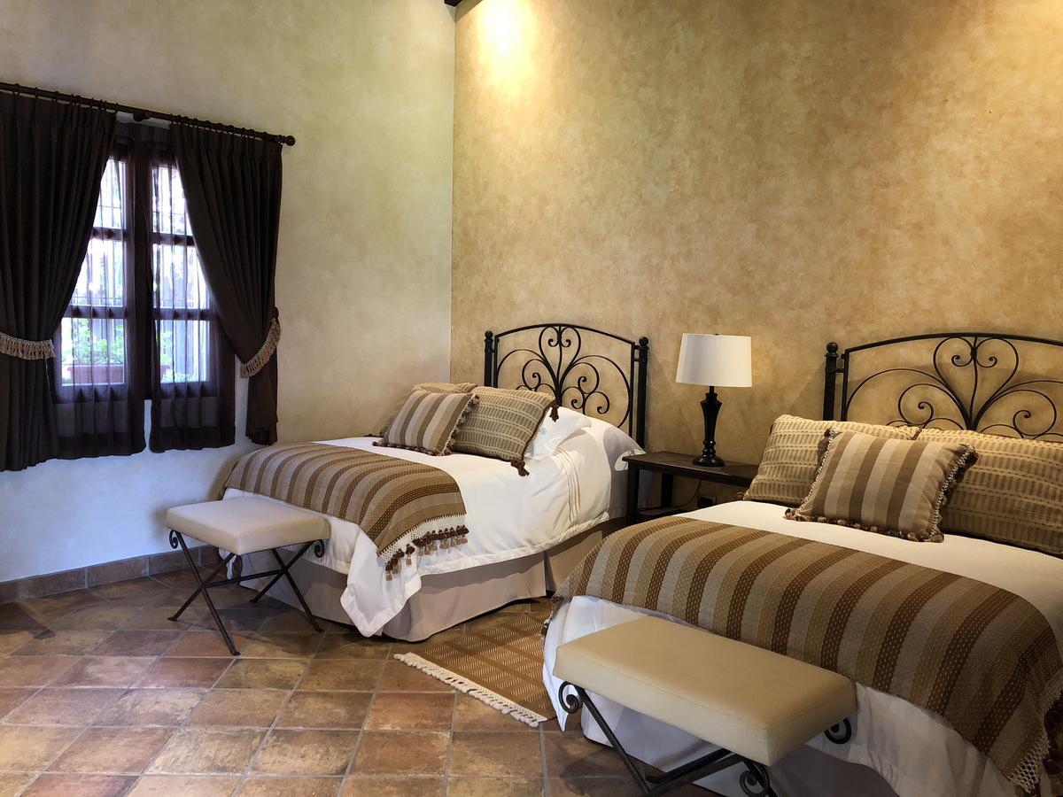 Casa Faustina Boutique Hotel Antigua Exterior photo